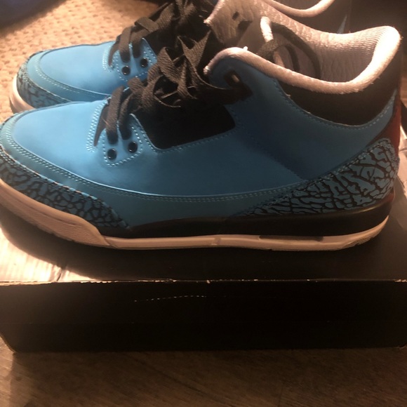 Jordan Powder Blue 3s - Picture 4 of 7